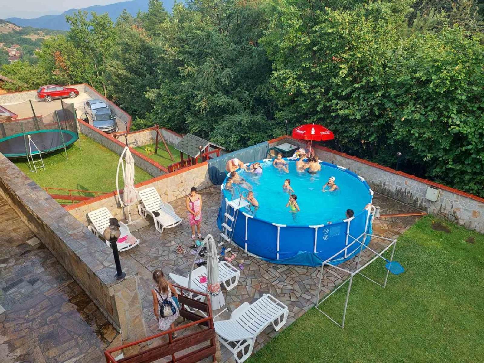Family Hotel Diana Lyaskovo  المظهر الخارجي الصورة