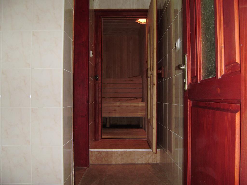 Family Hotel Diana Lyaskovo  المظهر الخارجي الصورة