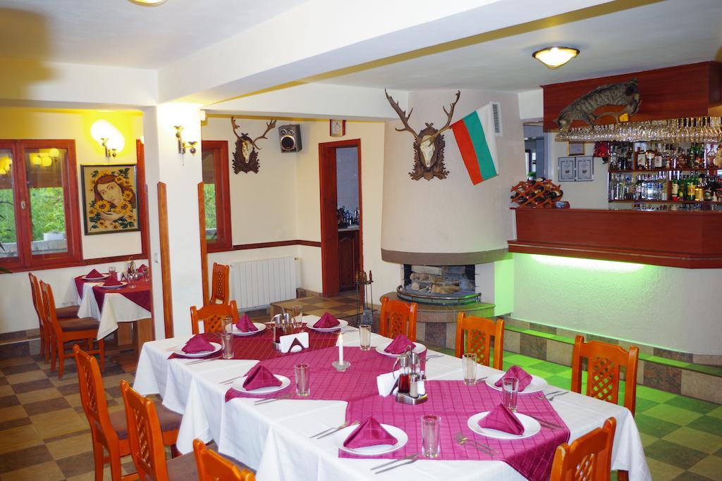 Family Hotel Diana Lyaskovo  المظهر الخارجي الصورة