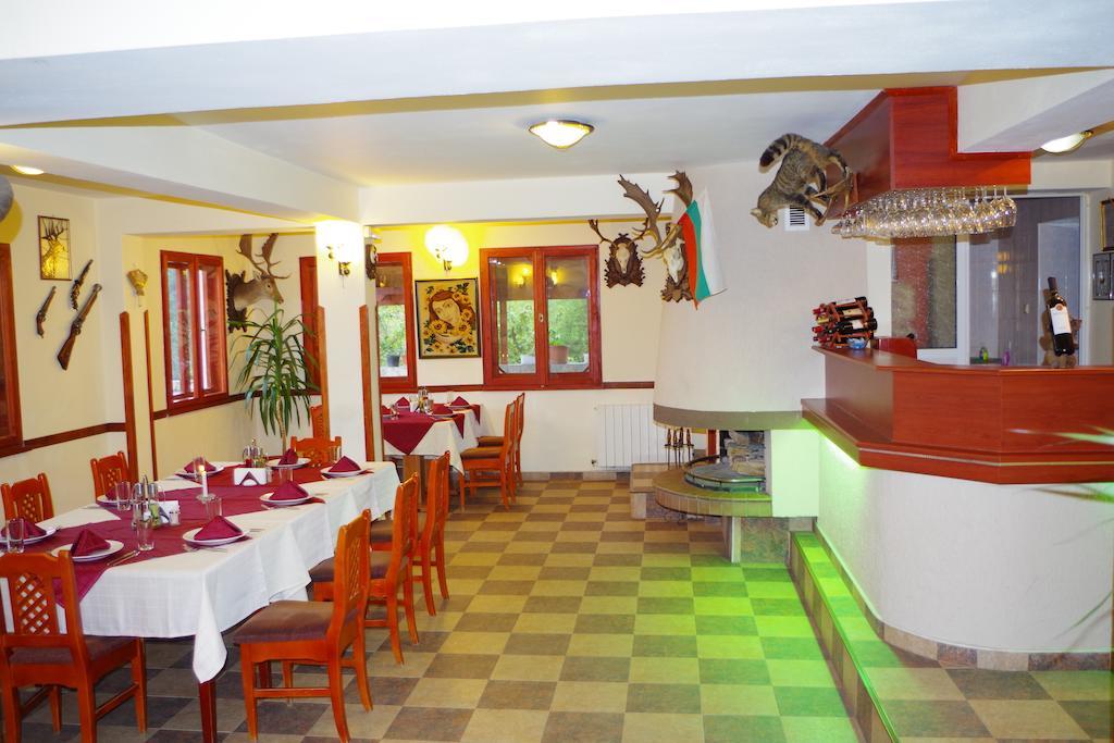 Family Hotel Diana Lyaskovo  المظهر الخارجي الصورة
