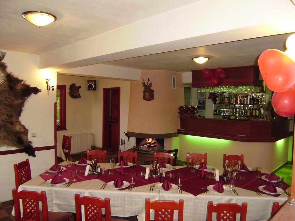 Family Hotel Diana Lyaskovo  المظهر الخارجي الصورة