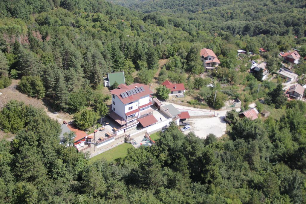 Family Hotel Diana Lyaskovo  المظهر الخارجي الصورة