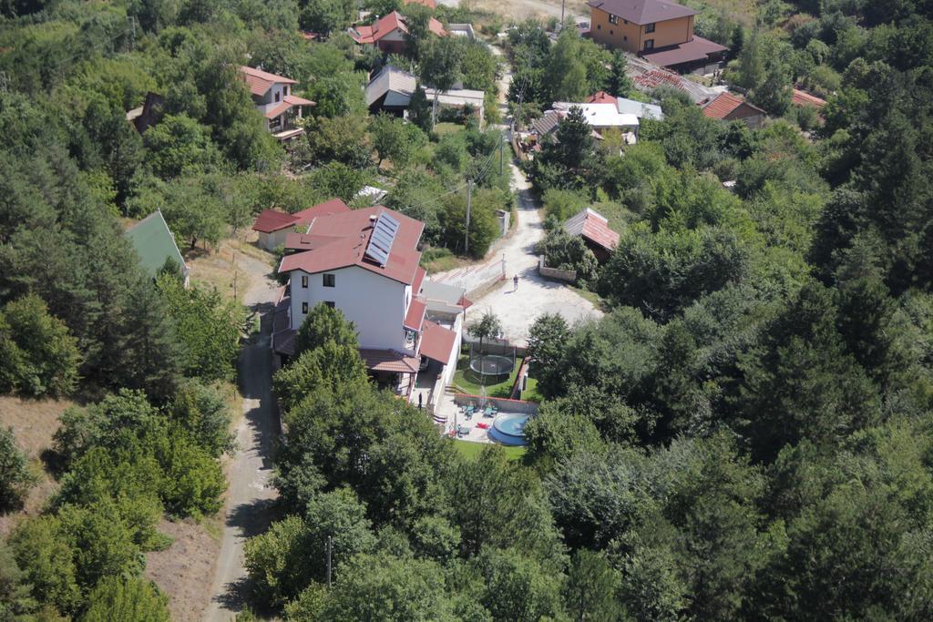 Family Hotel Diana Lyaskovo  المظهر الخارجي الصورة