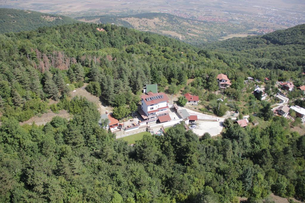 Family Hotel Diana Lyaskovo  المظهر الخارجي الصورة